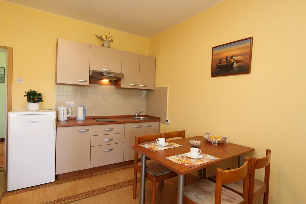 Apartment Mihajic M Климно Экстерьер фото