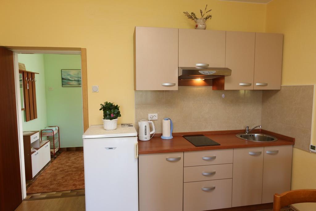Apartment Mihajic M Климно Экстерьер фото