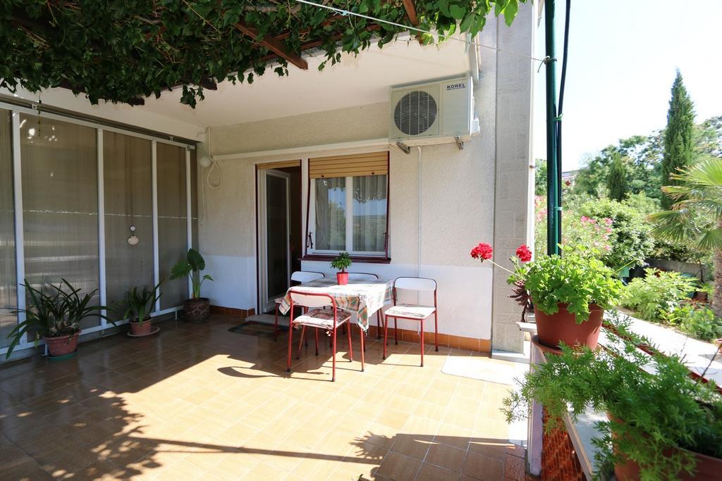 Apartment Mihajic M Климно Экстерьер фото